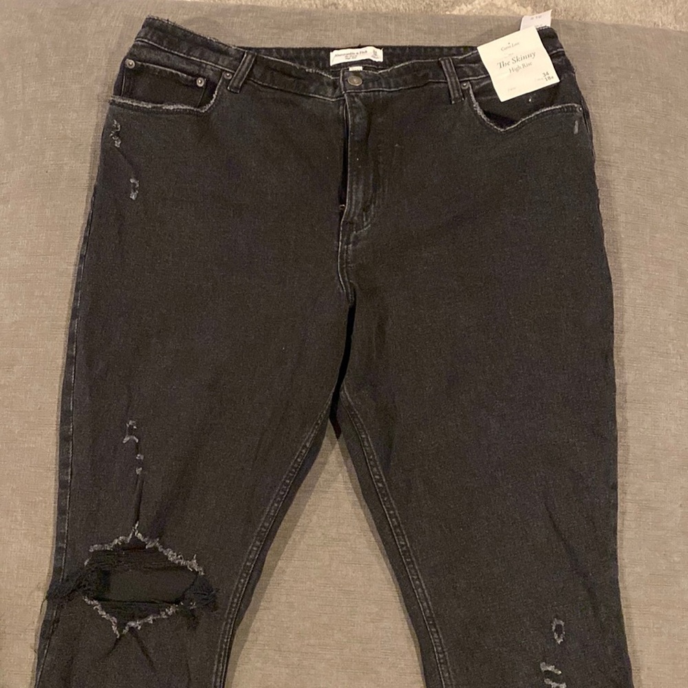 Abercrombie & Fitch, Curve Love, The Skinny High Rise, faded black, Size 34/18R